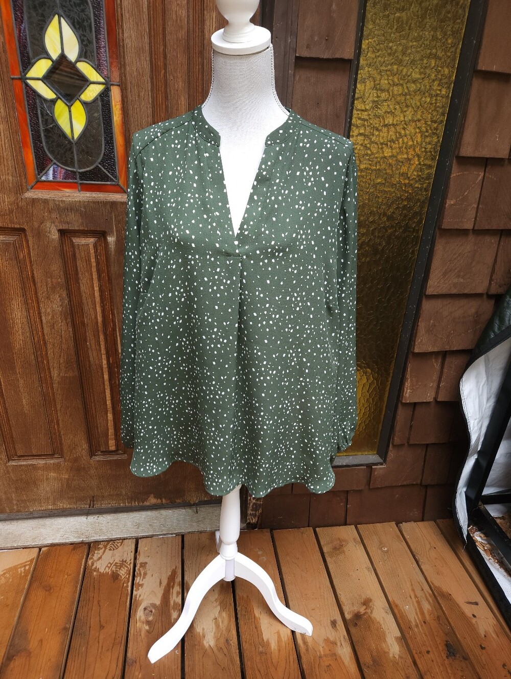 Size 3XLush Olive Green V-Neck Speckled Blouse
